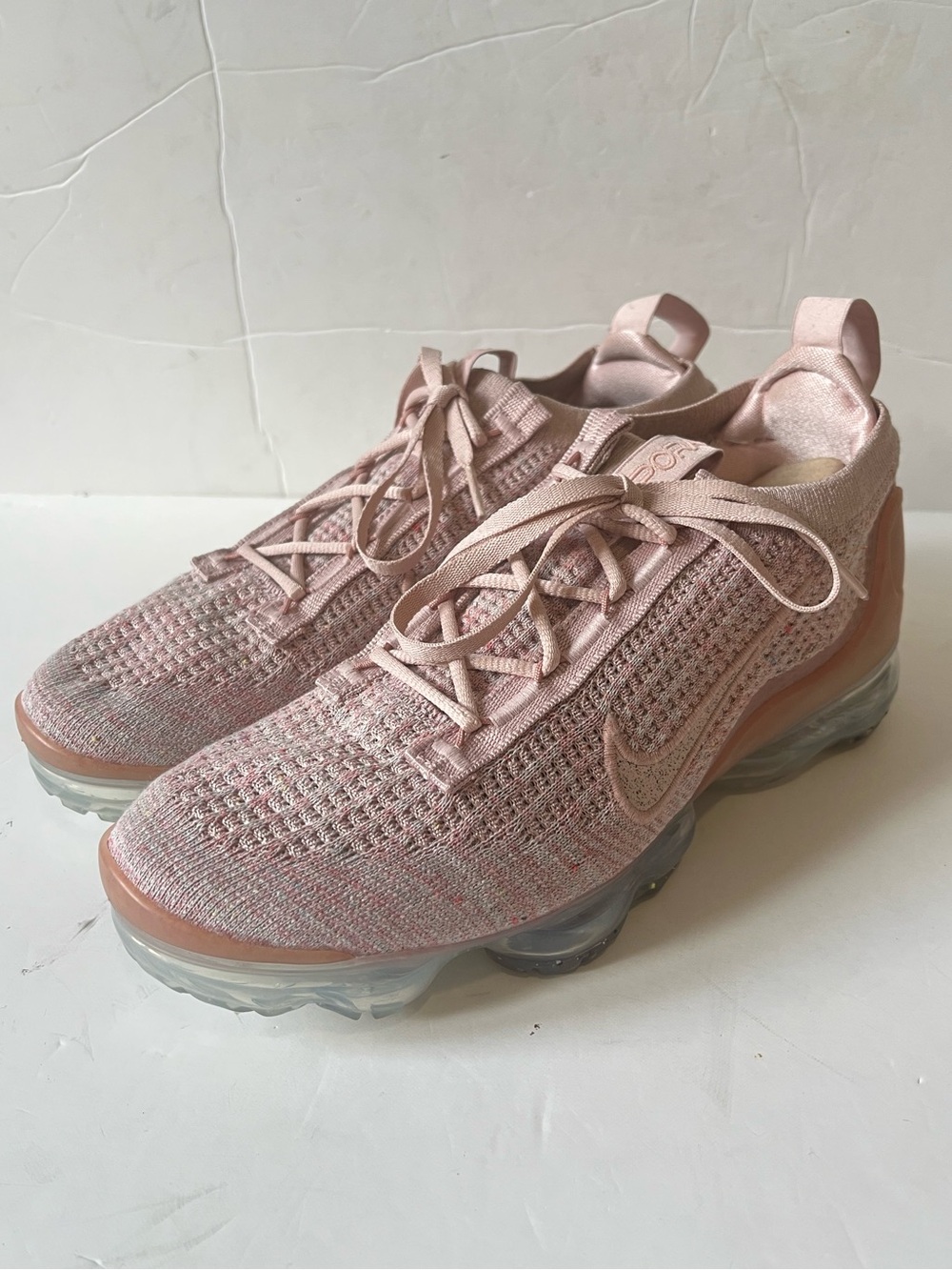 Nike Women's Pink Flyknit Air VaporMax Running Shoes size 9